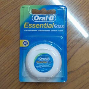 Oral-B Essential Waxed Dental Floss